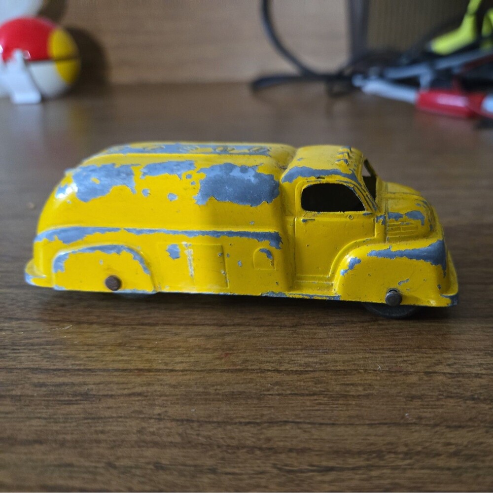 Vintage Tootsie Toy Yellow Ford Gas Oil Tanker Truck Diecast